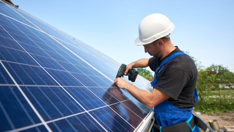 Lire la suite à propos de l’article Installer des panneaux solaires à Alès