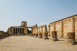 Ruines de Pompéi Image de wirestock sur Freepik